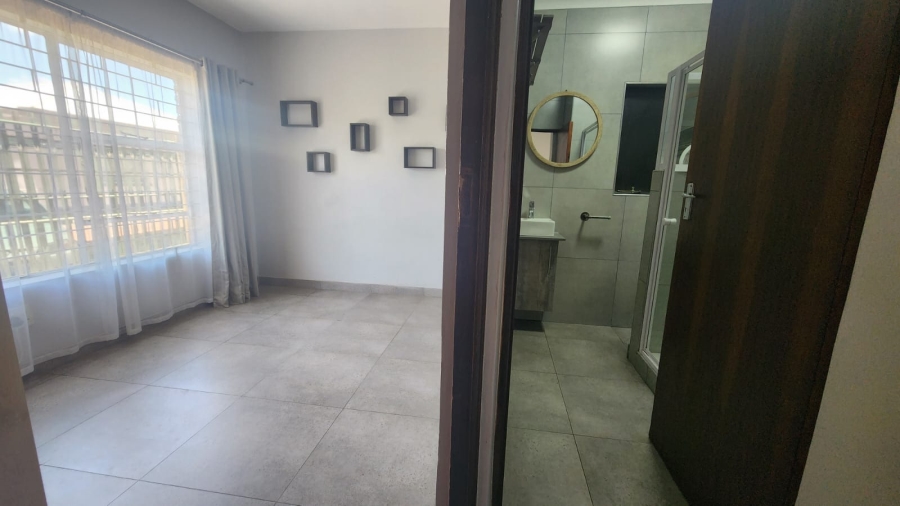 To Let 2 Bedroom Property for Rent in Bult West North West